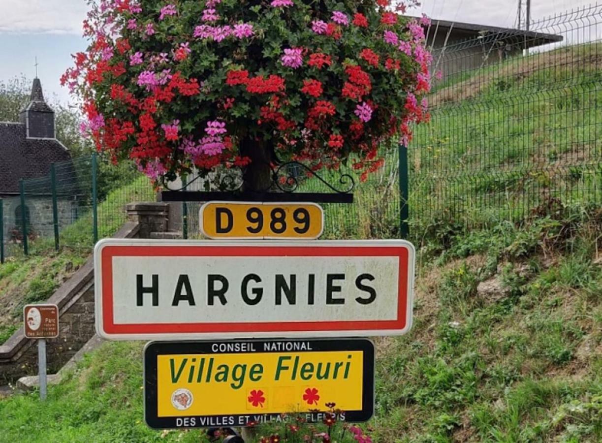 La Chouette Au Bouleau Vila Hargnies Exterior foto